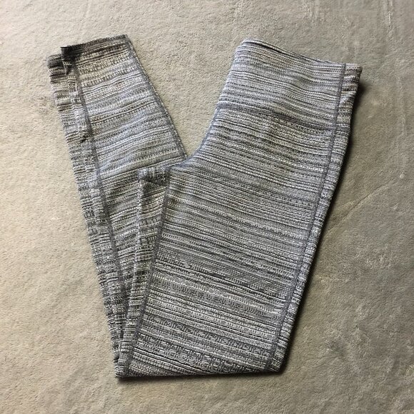 Athleta High Rise Jacquard Chaturanga 7/8 Tight Black/White Leggings - Picture 2 of 11